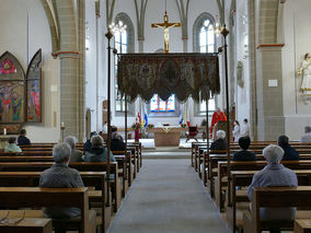 Pfingstmontag in St. Crescentius (Foto: Karl-Franz Thiede)